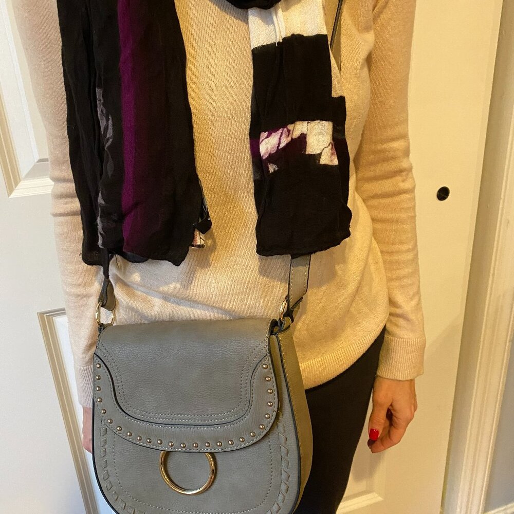 Taupe colored crossbody bag with gold studs